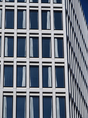 d&eacute;tails sur la fa&ccedil;ade d'un immeuble