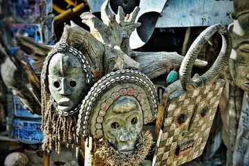 Staues et masques africains