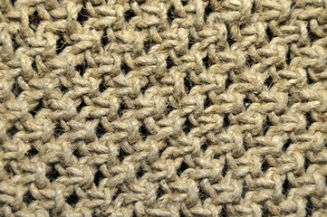 Large-knitted macrame