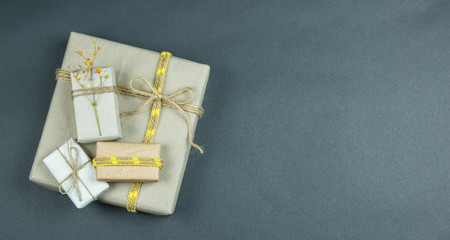 Geschenke natürlich verpacken - Geburtstag, Jubiläum, Feier, Festlichkeit
