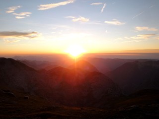 Sonnenaufgang in den alpen