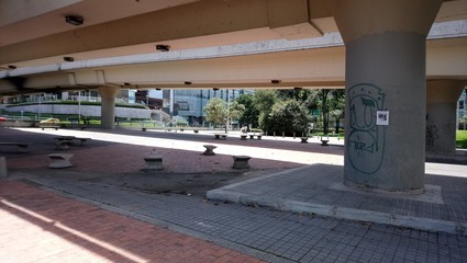 dc003