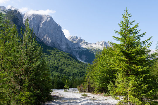Trek entre Theth et Valbona, Alpes albanaises