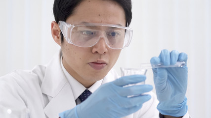 Naklejka premium 医療 実験 研究