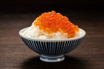いくら丼