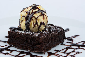 Brownie with Vanilla Ice Cream and Chocloate Sauce