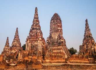 Fototapeta premium Wat Chaiwatthanaram temple in Ayutthaya Historical Park, Thailand