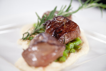 Rehrücken Bohnen roast saddle of venison