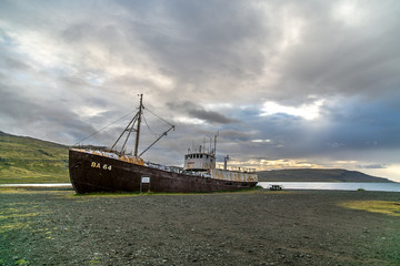 Garðar BA 64 beached ship
