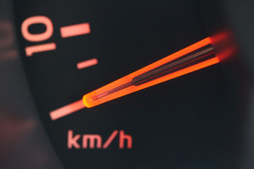 km/h speedometer close-up