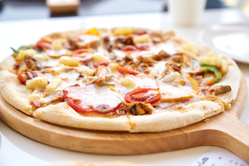 pizza with ham and mushrooms
