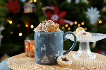 Cioccolata calda con panna 