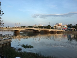 Fototapeta premium view of the river and bridge