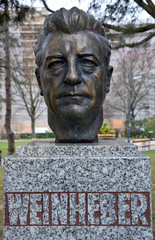 Fototapeta premium Josef Weinheber Denkmal, Wien
