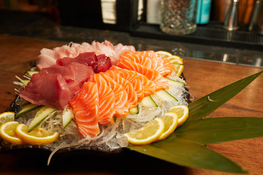 big tuna in a restaurant, tuna head,