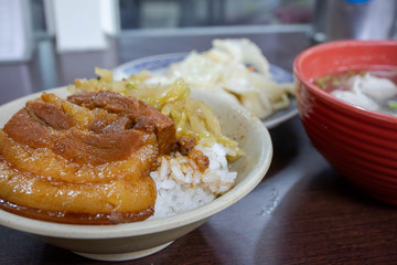 台湾料理　ルーローハン