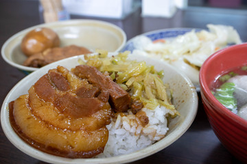 台湾料理　ルーローハン