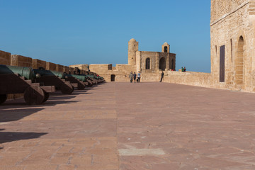 Skala de la Kasbah von Essaouira mit Messingkanonen, Marokko