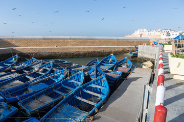 Fischerboote am Hafen von Essaouira, Marokko