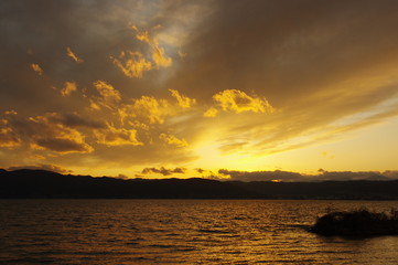 Fototapeta premium 黄昏の背景1 夕焼け雲 K3BP5398