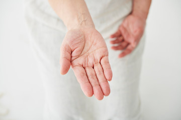 ミドルビューティー　手元