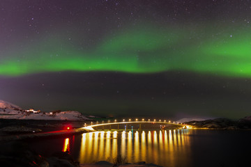 Aurora boreal en la Laponia noruega, en el círculo polar ártico. Sommaroy, Nordland en Noruega © gurb101088