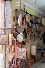 Souk Kimakhine, Musikinstrumente, Marrakesch, Marokko