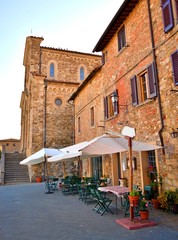 vicoli caratteristici nel borgo di origine medievale di Barberino Val d'Elsa situato nelle colline del Chianti in provincia di Firenze, Toscana, Italia
