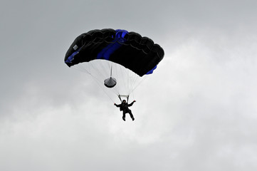 basejumper im frankfurt