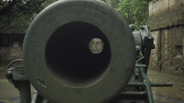 Pull out of the barrel of large artillery on Corregidor Island.