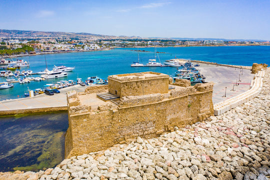 https://ru.depositphotos.com/282212516/stock-photo-cyprus-pathos-the-paphos-castl.html