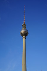 Der Fernsehturm am Alexanderplatz (Berlin)
