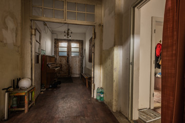 eingangsbereich mit klavier in einem haus