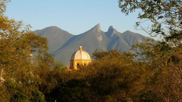 OBISPADO Y CERRO DE LA SILLA