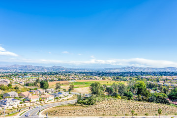 Fototapeta na wymiar view of suburbs in california