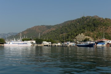 Fototapeta na wymiar Sea vessels at the pier of the city of Marmaris. Turkey
