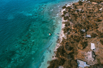 Fototapeta premium Tintinpan and isla Mucura in San Bernardo Islands, on Colombia's Caribbean Coast