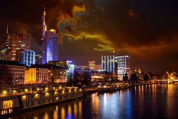 Fototapeta premium Abendszene Frankfurt am Main