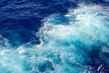 Obraz na płótnie Canvas ocean sea waves