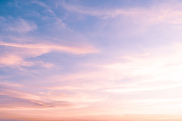 Obraz premium Copy space summer blue sky and white cloud abstract background.