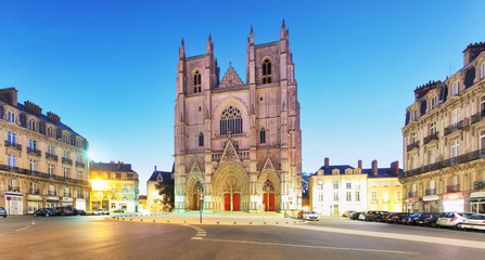Nantes city in France - Sunset view on the saint Pierre cathedral - obrazy, fototapety, plakaty