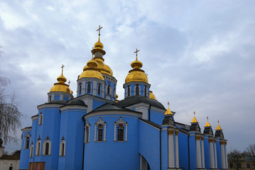 Fototapeta na wymiar Classic wide-angle view of Saint Michael's Golden-Domed Monastery (