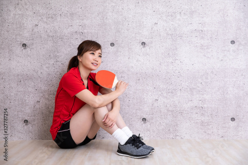 卓球をやる女性 Wall Mural Wallpaper Murals Wallsheaven Buritora 卓球をやる女性 Wall Mural Wallpaper Murals Wallsheaven Buritora