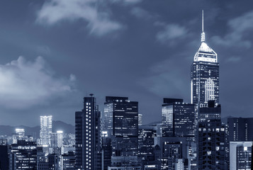 Obraz premium Panoramę miasta Hongkongu w nocy