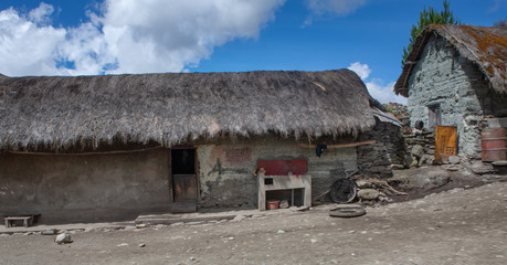 Fototapeta na wymiar Farmhouse in smalle village Andes Peru