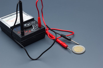 Analog needle tester