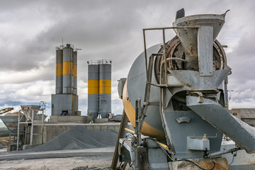 Sand destined to the manufacture of cement in a quarry - obrazy, fototapety, plakaty