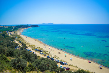 Papaz Beach, Ezine