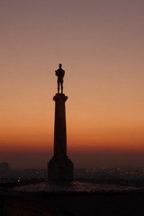 Obraz premium Statue of Victory at sunset in capital city Belgrade, Serbia