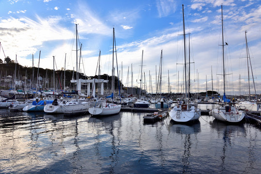 江ノ島ヨットハーバー の画像 446 件の Stock 写真 ベクターおよびビデオ Adobe Stock